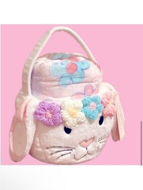 🆕- Cupcakes & Cashmere-Plush
Easter Bunny Basket & Pastel Floral Blanket